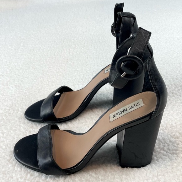 STEVE MADDEN • Friday Black Open-Toe Chunky Block Heeled Ankle Strap Sandals, 9 - Picture 7 of 16
